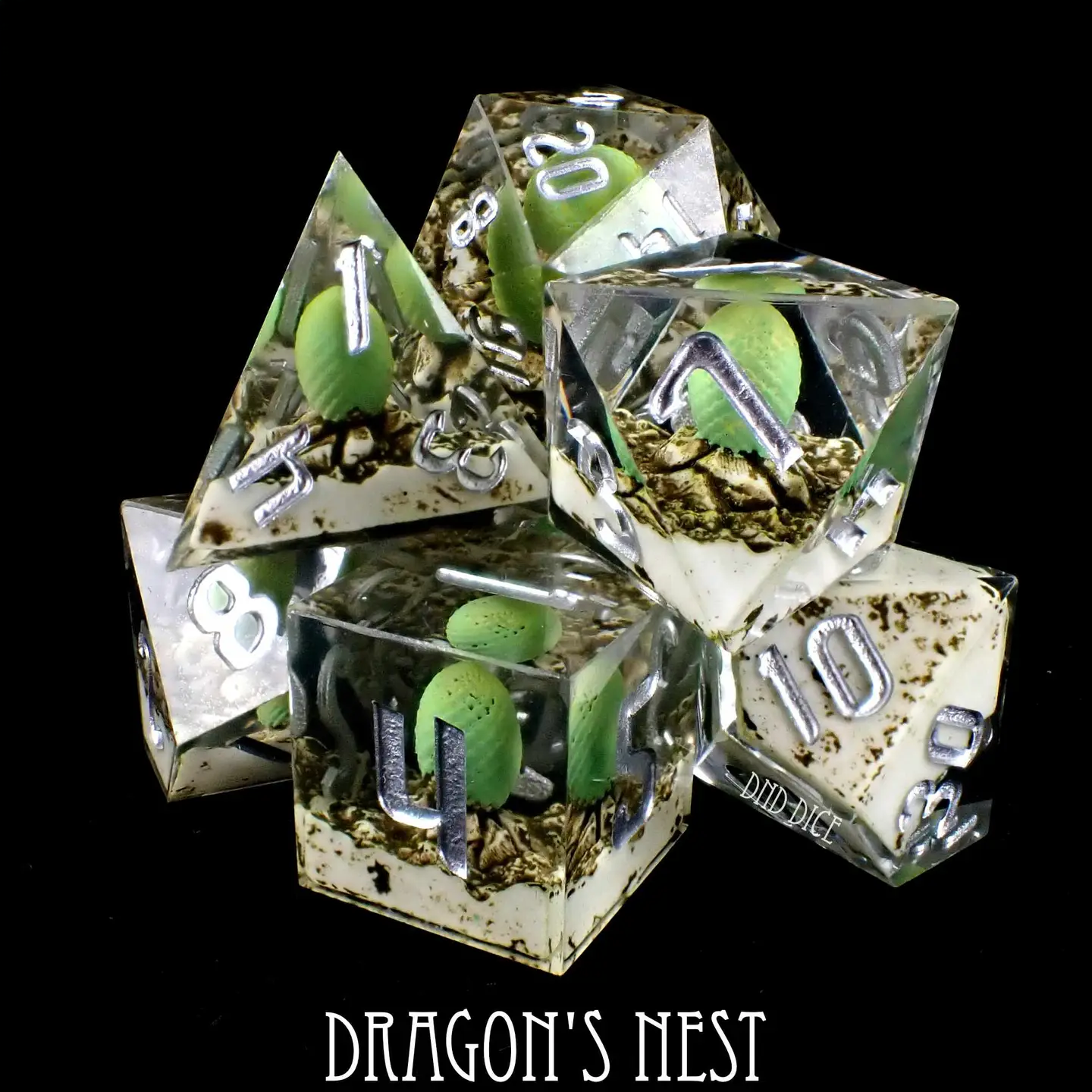 Dice Set - Dragon's Nest - Handmade - Dungeons and Dragons - RPG