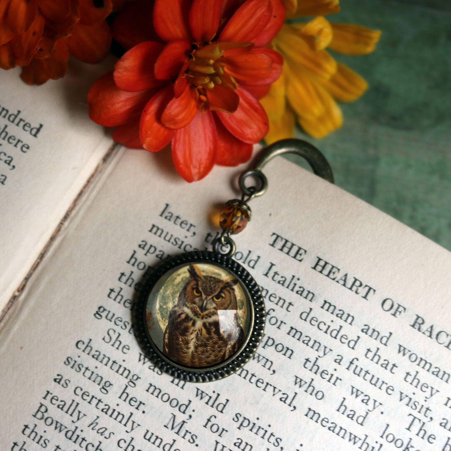 Victorian Owl Bookmark - Halloween - Bronze and Glass Cabochon Book Hook