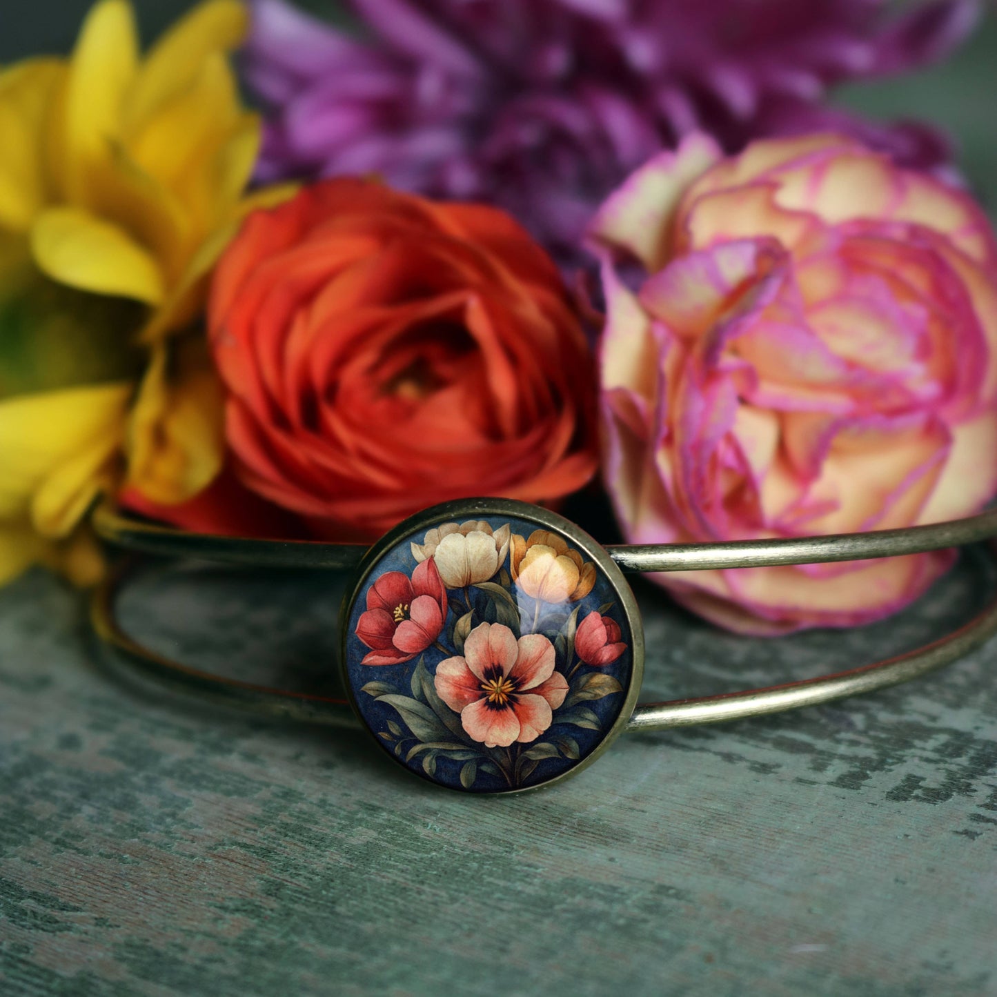 Moody Tulip Flowers Cuff Bracelet - Bronze and Glass Cabochon - Spring