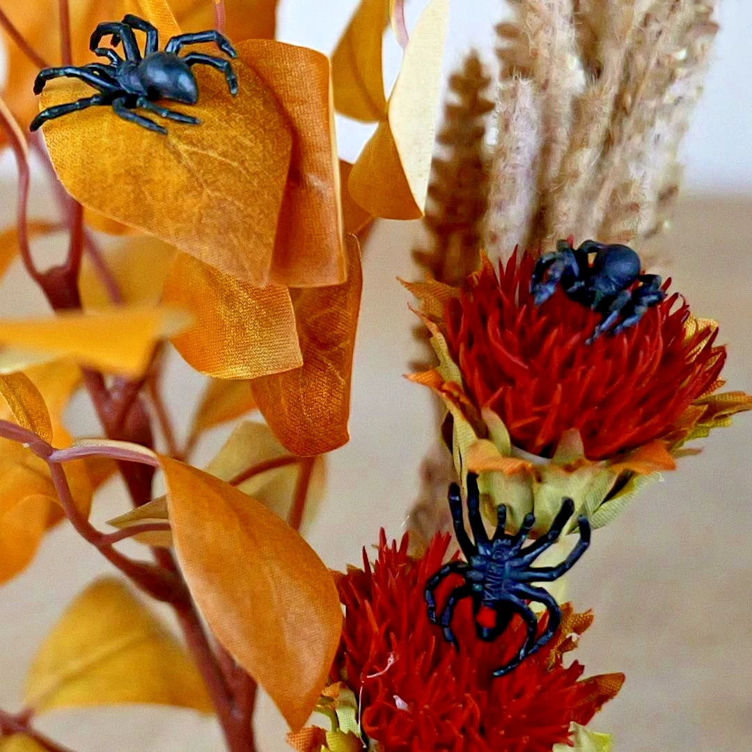 Black Widow Spider Good Luck Minis Figure - Hand Painted & Collectible Miniature Figurine - Safari Ltd