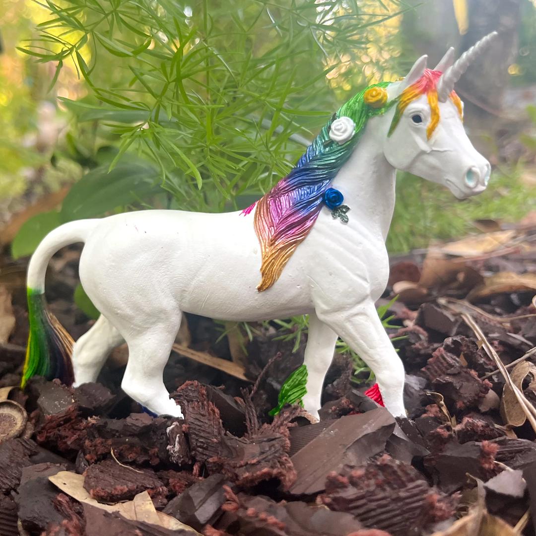 Rainbow Unicorn Fantasy Figure - Hand Painted & Collectible Toy - Safari Ltd 106779