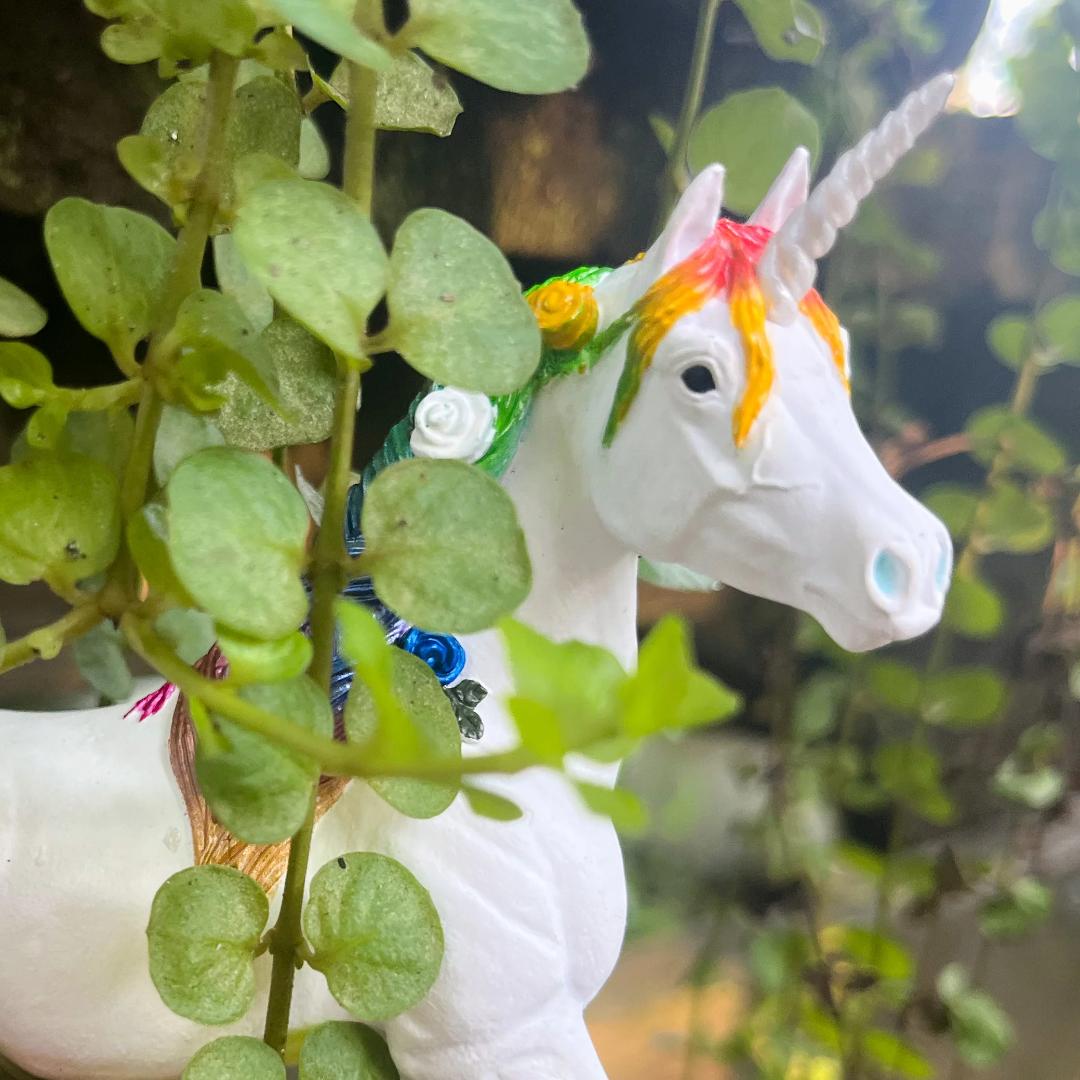 Rainbow Unicorn Fantasy Figure - Hand Painted & Collectible Toy - Safari Ltd 106779
