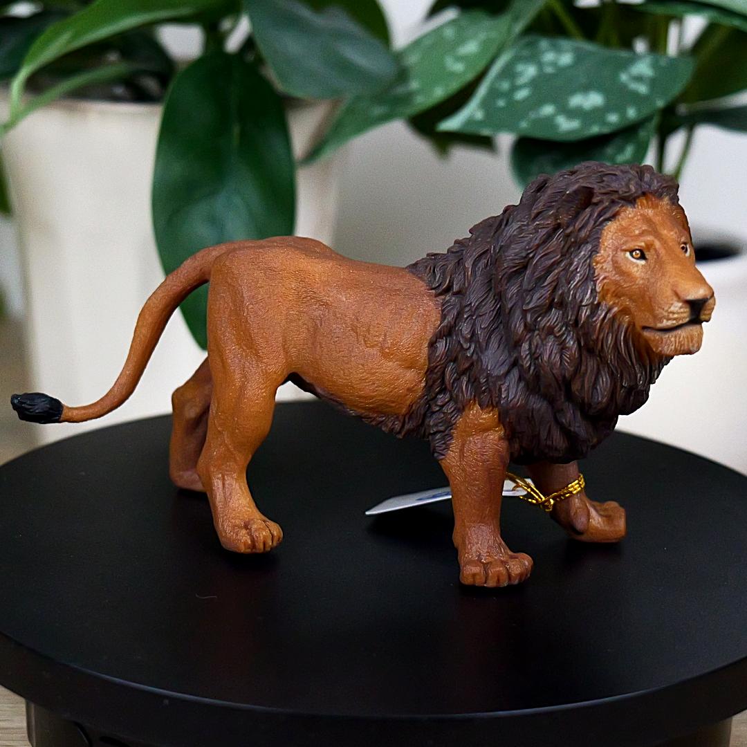 Lion Animal Figure - Hand Painted & Collectible Toy - Papo 50040