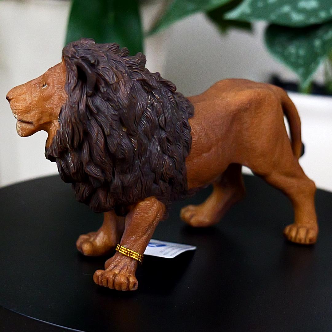 Lion Animal Figure - Hand Painted & Collectible Toy - Papo 50040