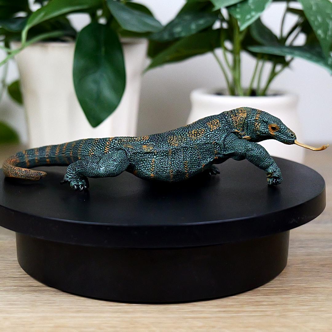 Komodo Dragon Animal Figure - Hand Painted & Collectible Toy - Papo 50103