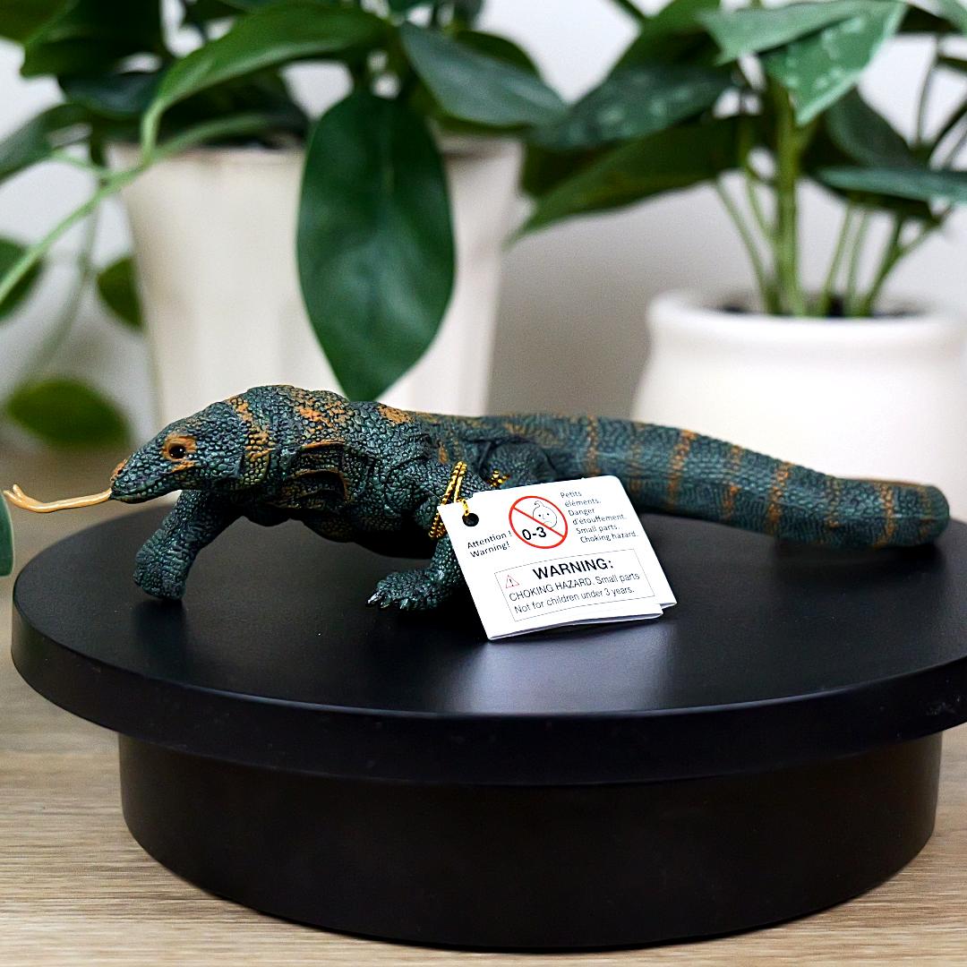 Komodo Dragon Animal Figure - Hand Painted & Collectible Toy - Papo 50103