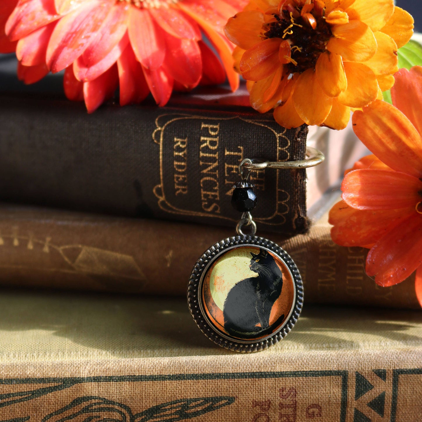 Black Cat & Orange Moon Bookmark - Retro Halloween - Bronze & Glass Cabochon