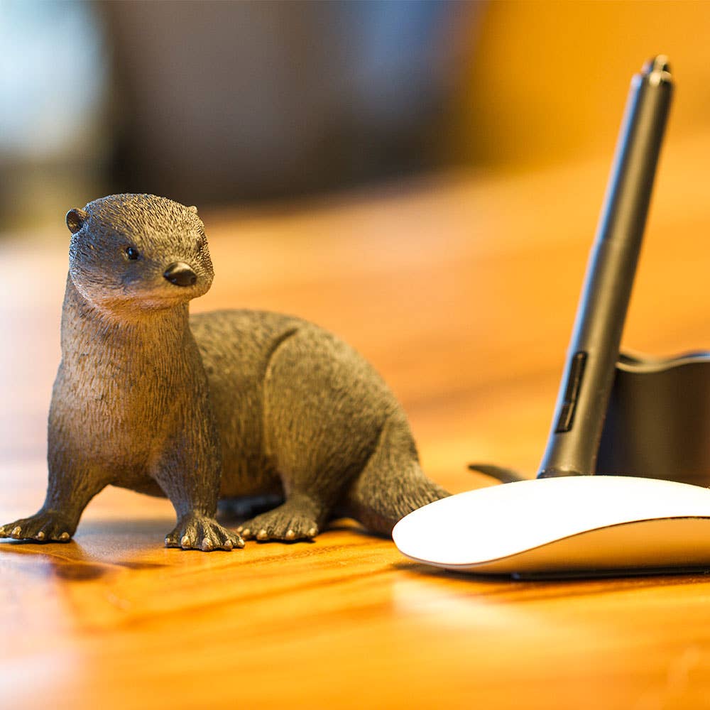 River Otter Figure - Hand Painted & Collectible Toy - Safari Ltd 266429