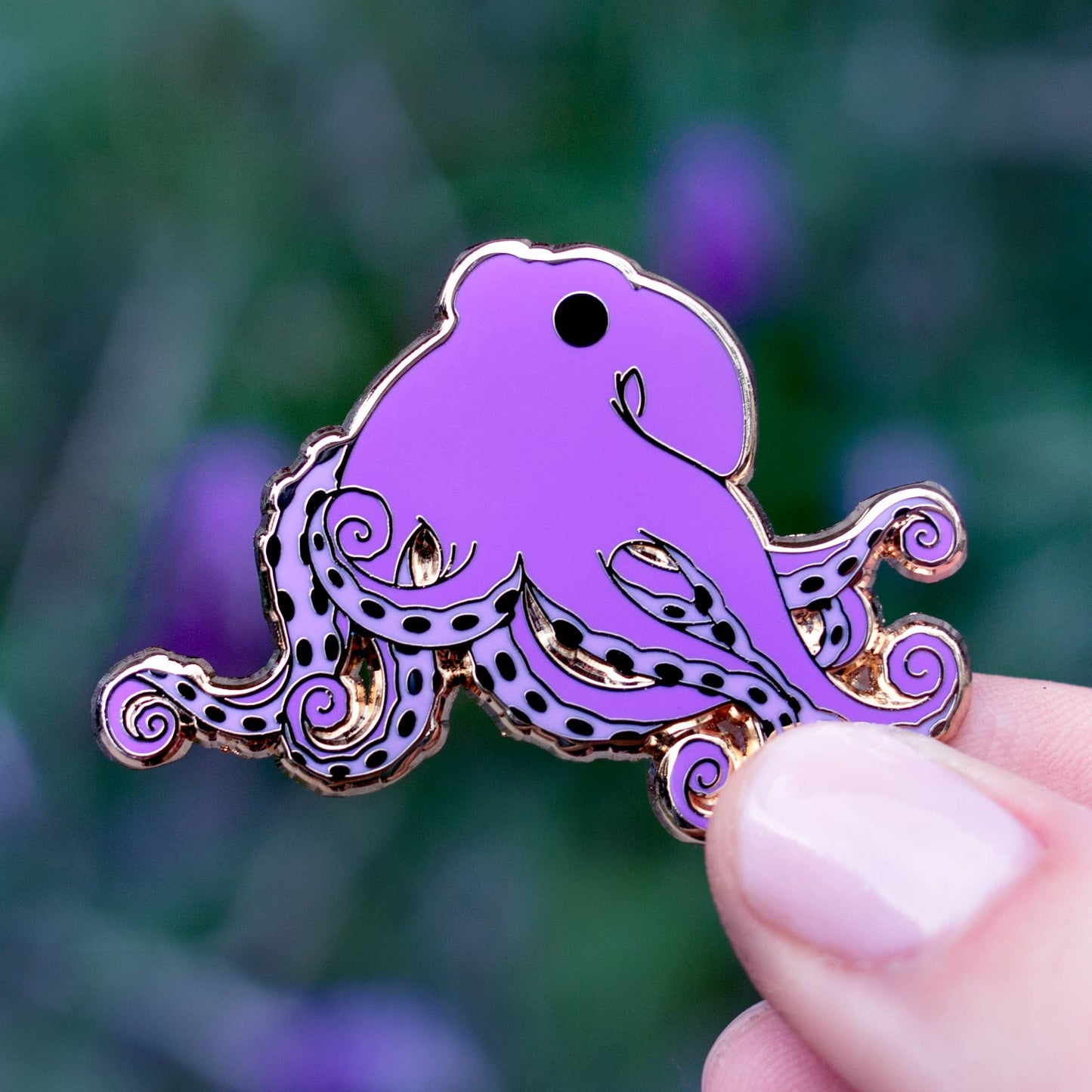 Octopus Enamel Pin - Gold Plated Nature Jewelry - Sea Life & Ocean Brooch