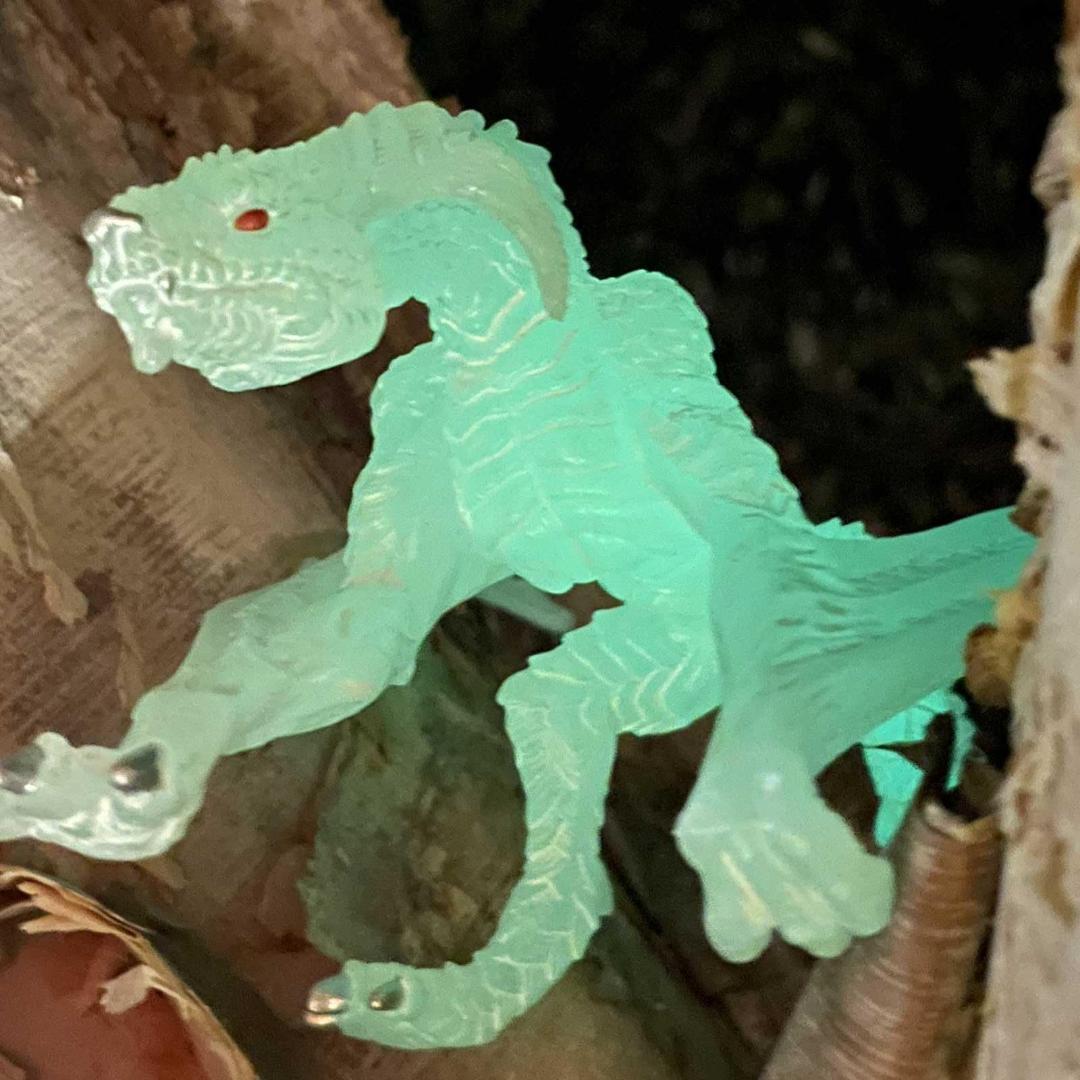 Glow-in-the-Dark Cave Dragon Figure - Hand Painted & Collectible Toy - Safari Ltd 106789