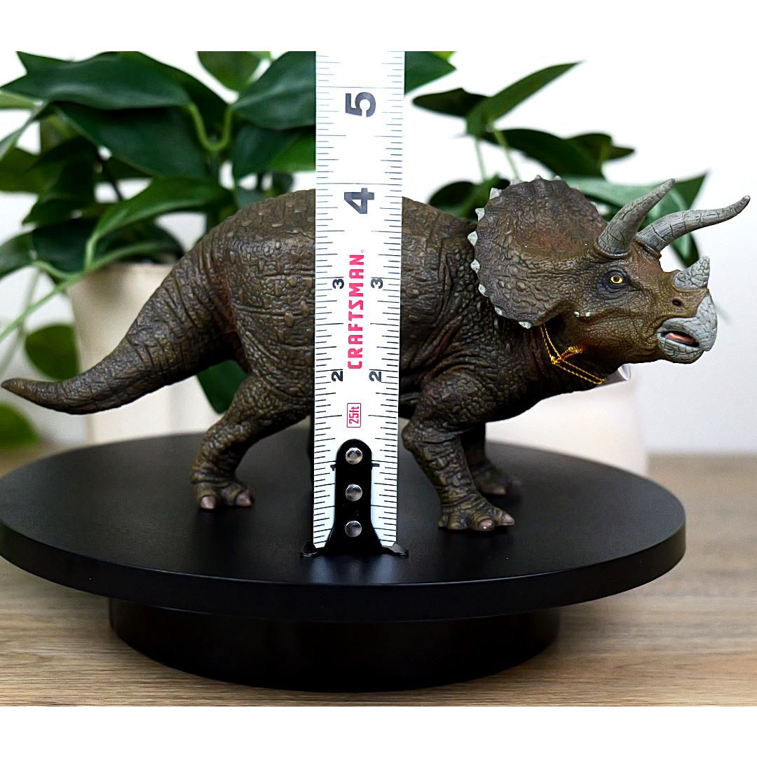 Triceratops Dinosaur Figure - Hand Painted & Collectible Toy - Papo 55002