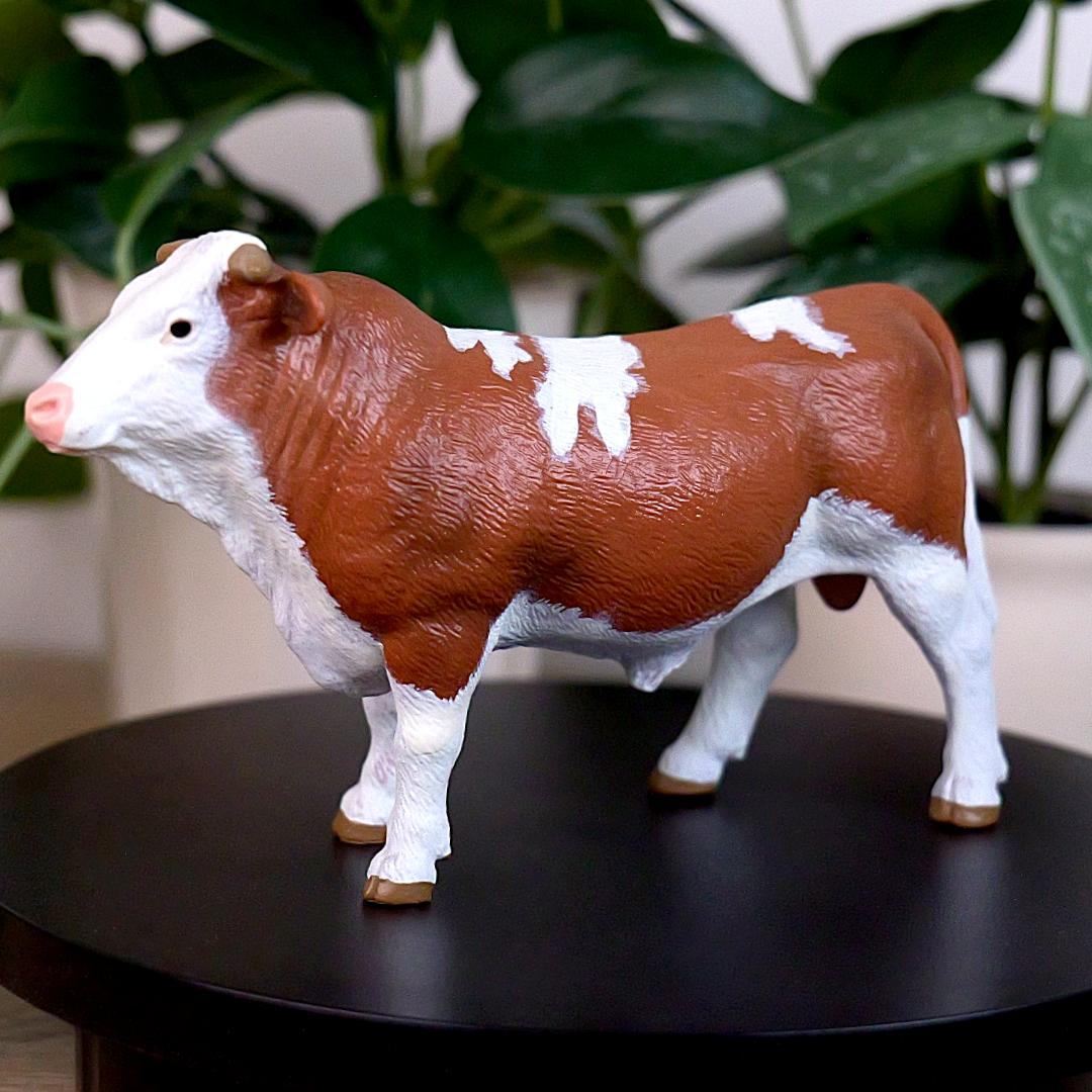 Simmental Bull Figurine - Hand Painted & Collectible Farm Animal Toy Figure - Papo 51142