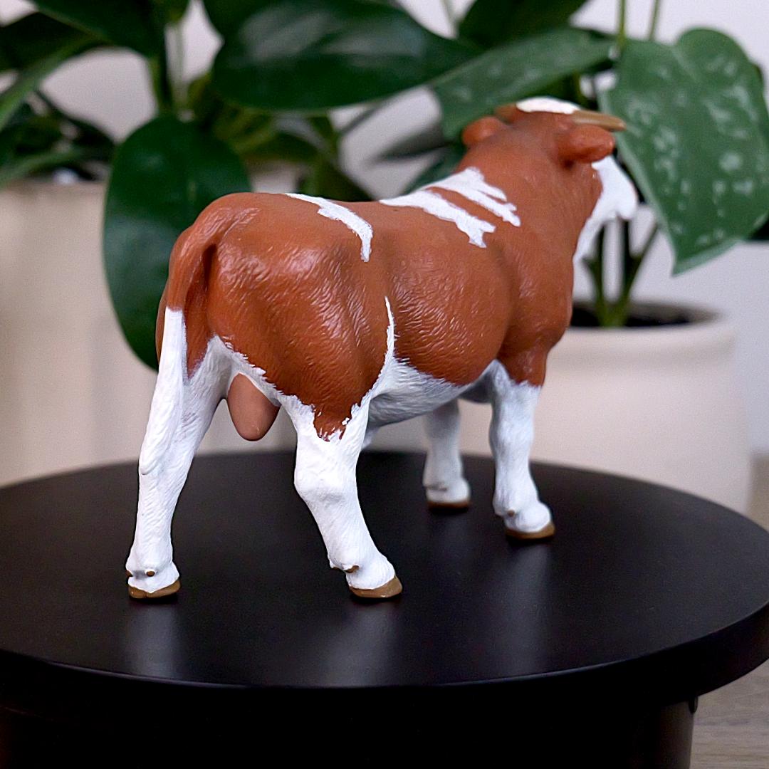 Simmental Bull Figurine - Hand Painted & Collectible Farm Animal Toy Figure - Papo 51142