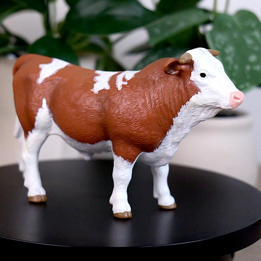 Simmental Bull Figurine - Hand Painted & Collectible Farm Animal Toy Figure - Papo 51142