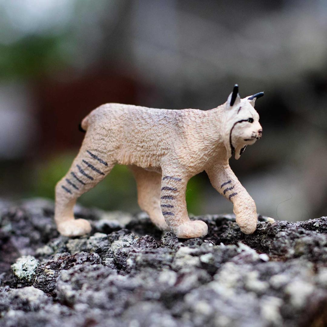 Lynx Figurine - Hand Painted Big Cat Wild Animal Toy Figure - Safari Ltd 181829