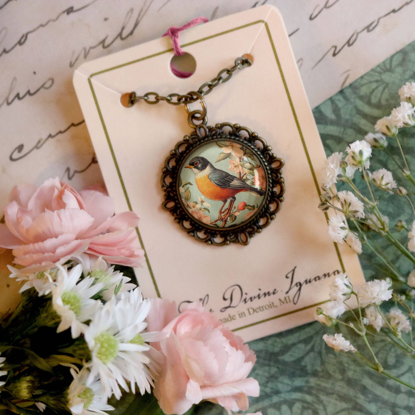 Vintage Robin Bird Pendant Necklace - Cottage Core