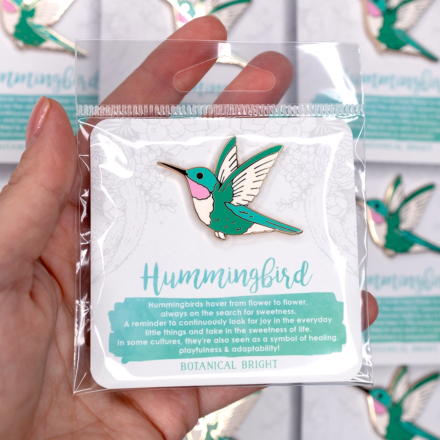 Hummingbird Enamel Pin - Gold Plated Nature Jewelry - Bird & Wildlife Brooch