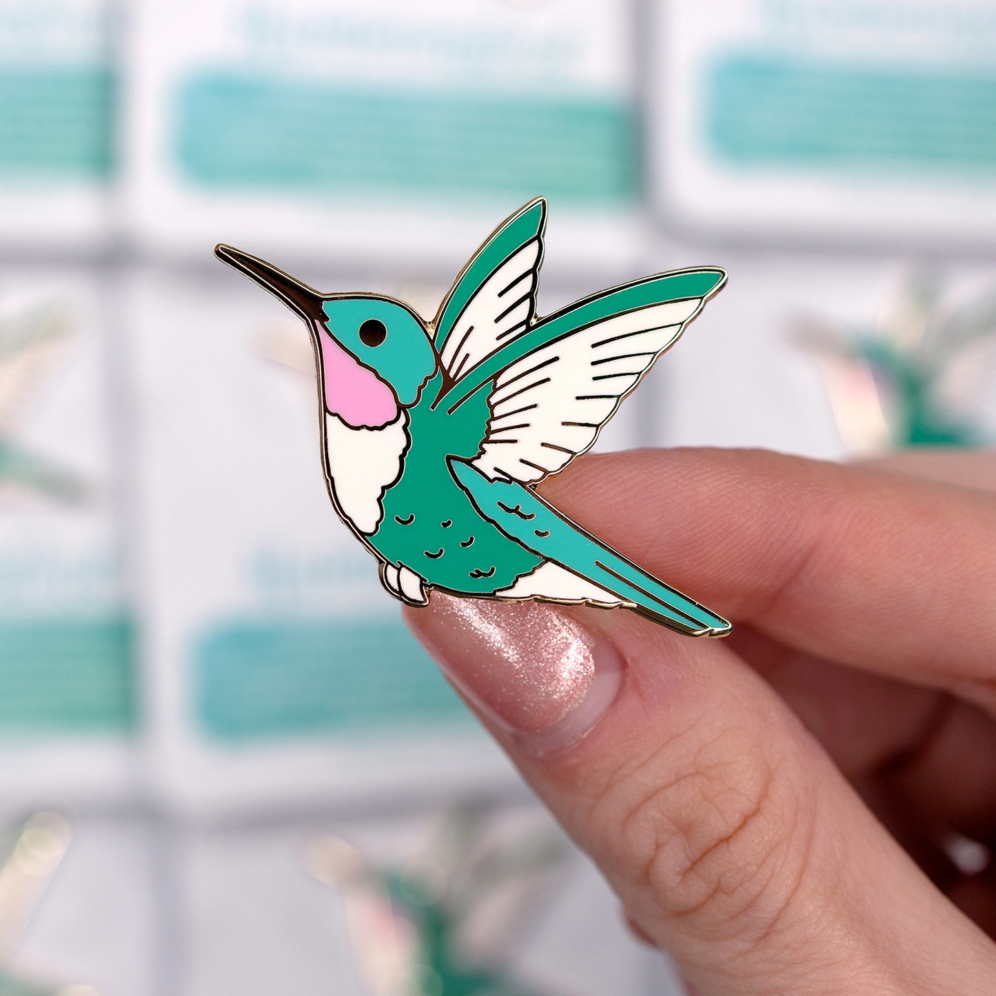 Hummingbird Enamel Pin - Gold Plated Nature Jewelry - Bird & Wildlife Brooch