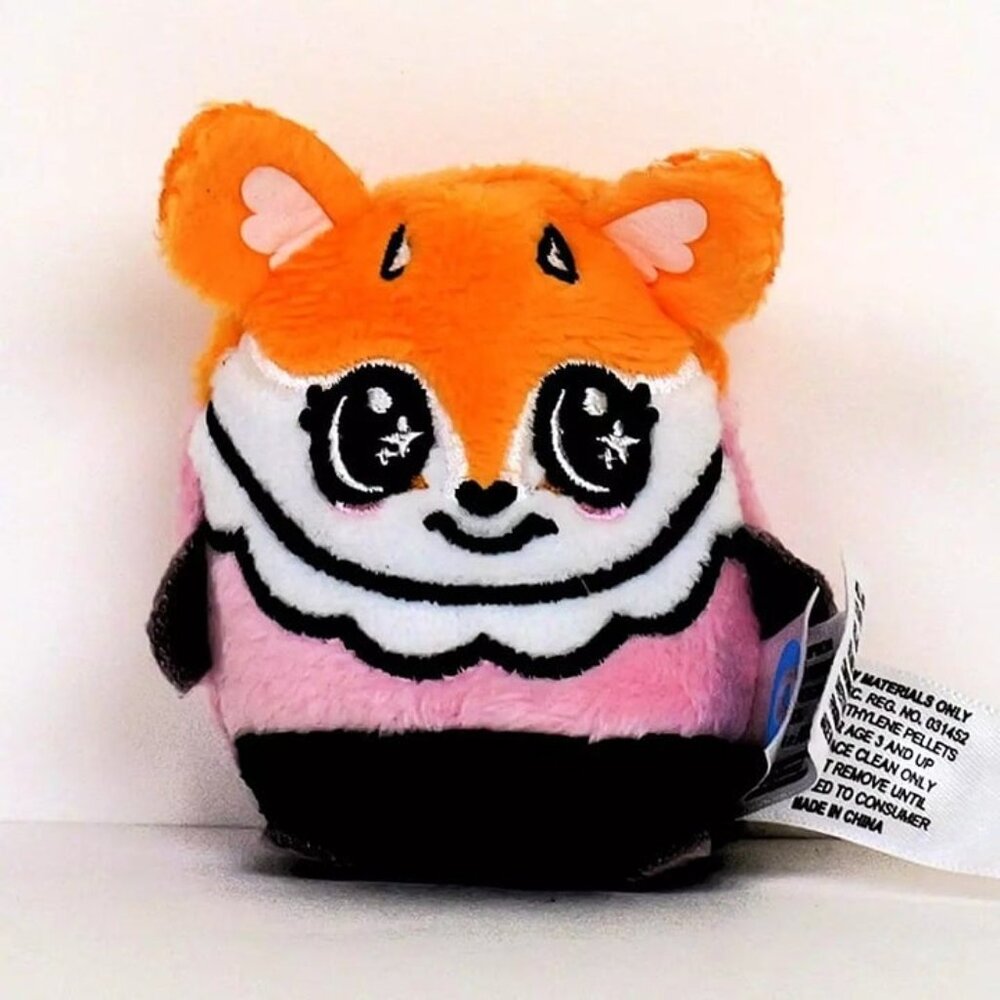 Aggretsuko Cutie Beans Series 1 - Tsunoda with Clip Case - Like New